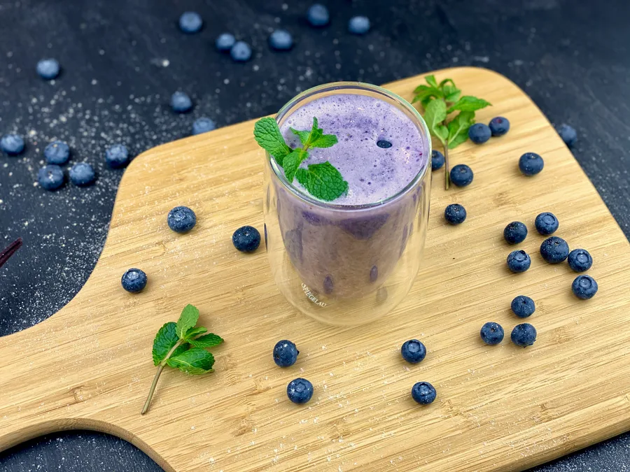 Moon Princess berry smoothie